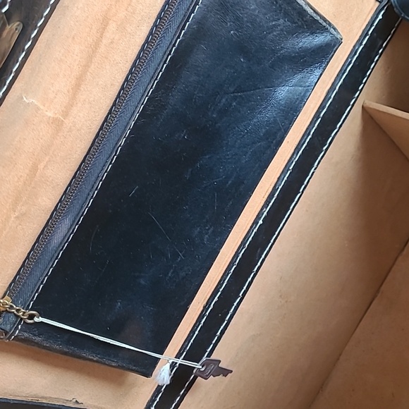 Vintage Black Leather Photographer's Camera/Equipment Bag - Picture 16 of 16